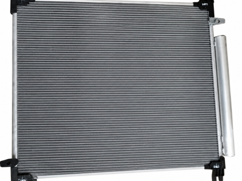 Condensador A/C Toyota Hilux Revo Bencinero (2016 en adelante)